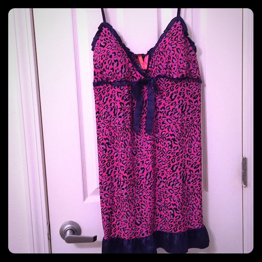 Night lingerie/night gown